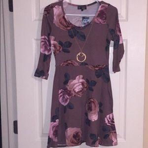 👗 NEW 👗 BFamous Dress